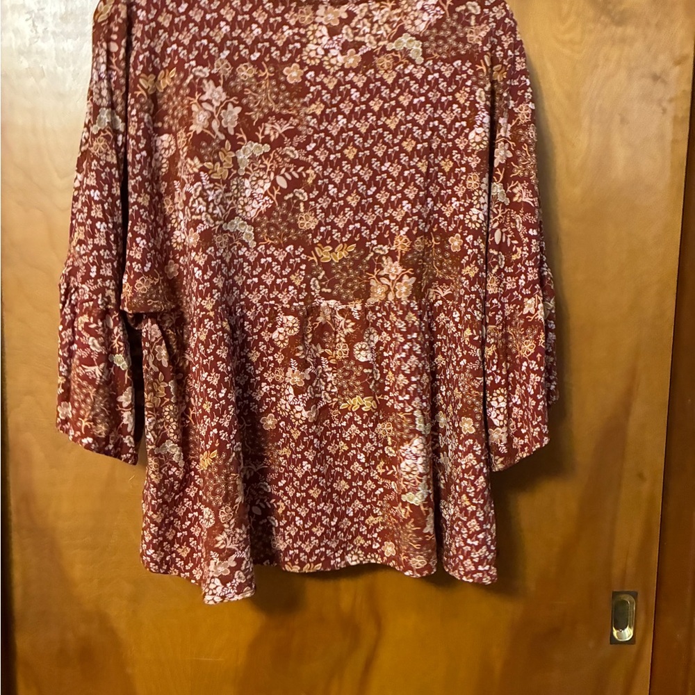 ANDREE BY UNIT Floral V-Neck Blouse 2Xl ruffle sleeves - Picture 8 of 9